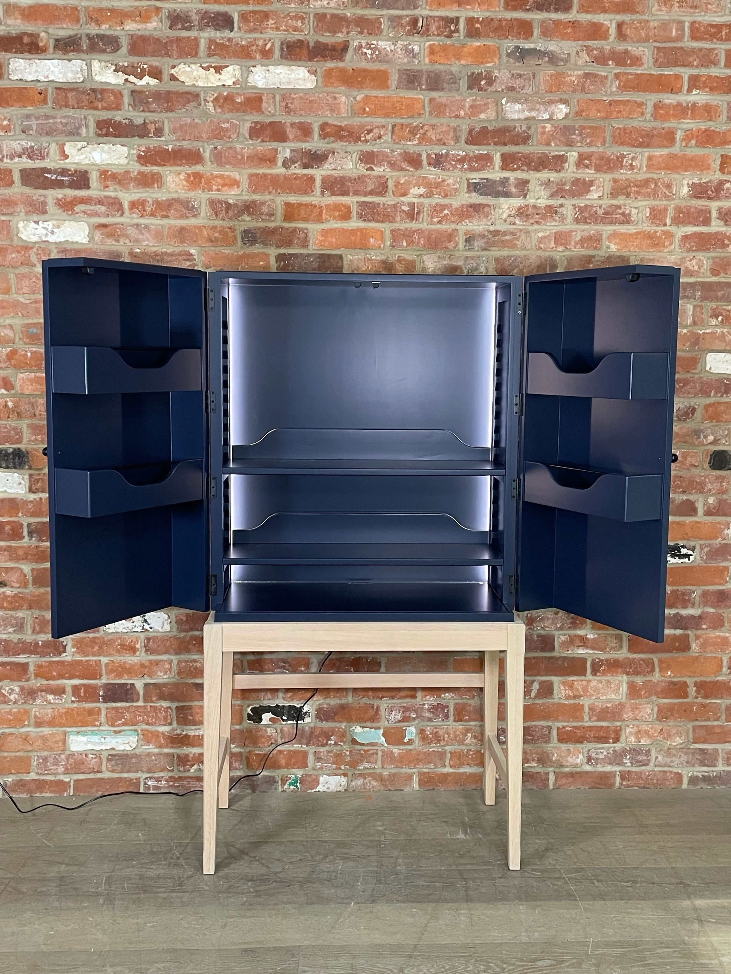 Ardingly Cabinet - Navy- with Lights - Image 3