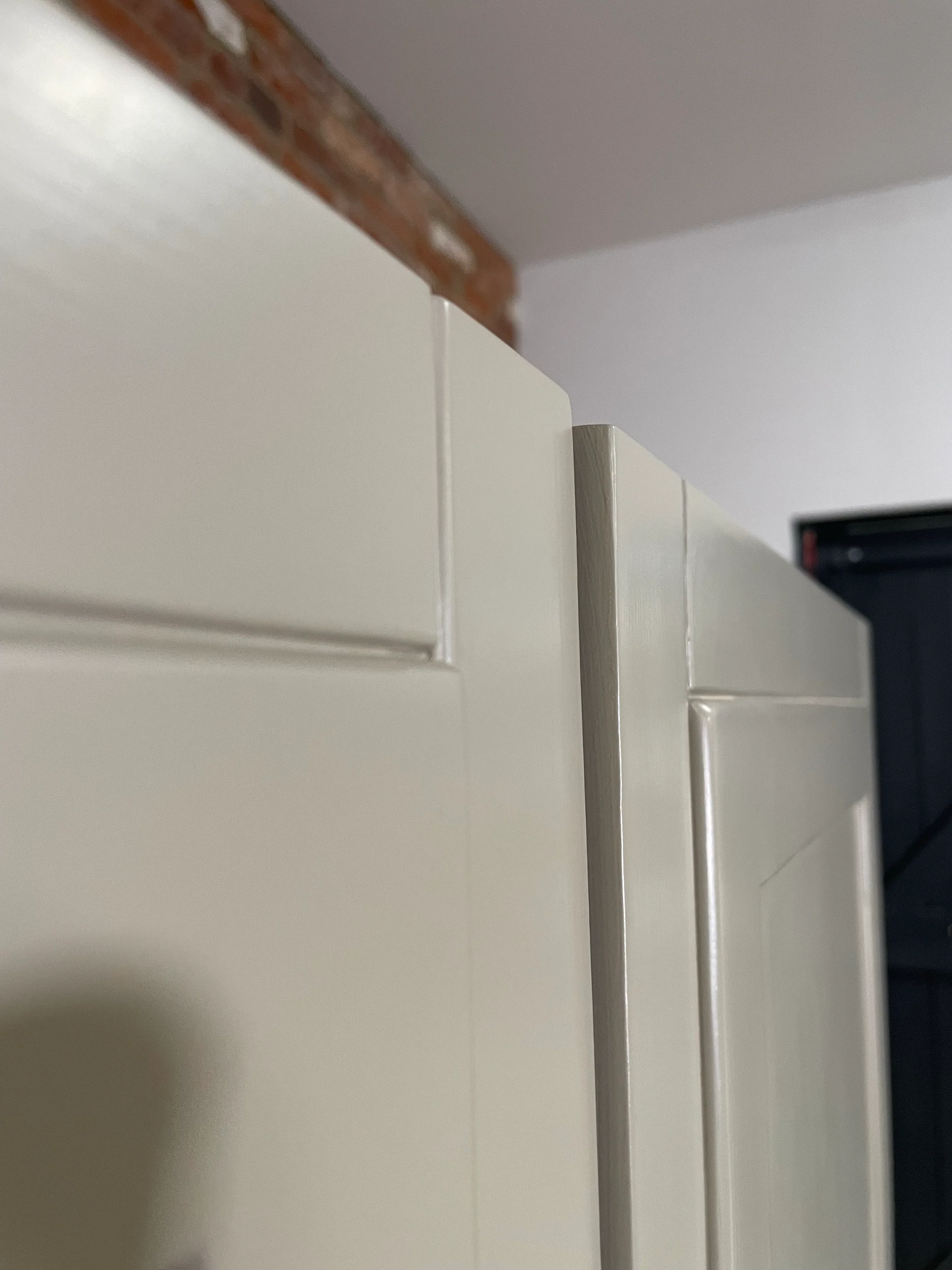 Ardingly Cabinet with Mirror- Lead Light - Image 6