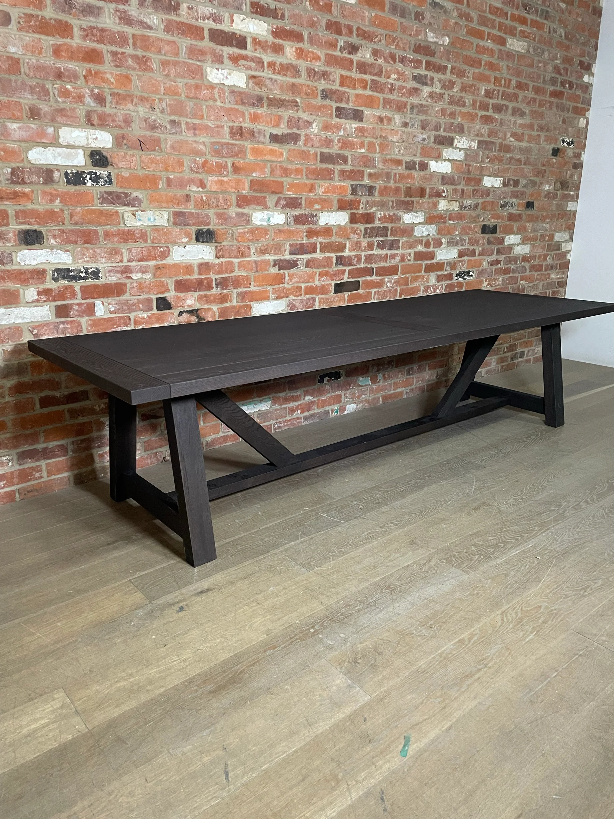 Arundel 10 Seater Dining Table, Darkened Oak - Image 4