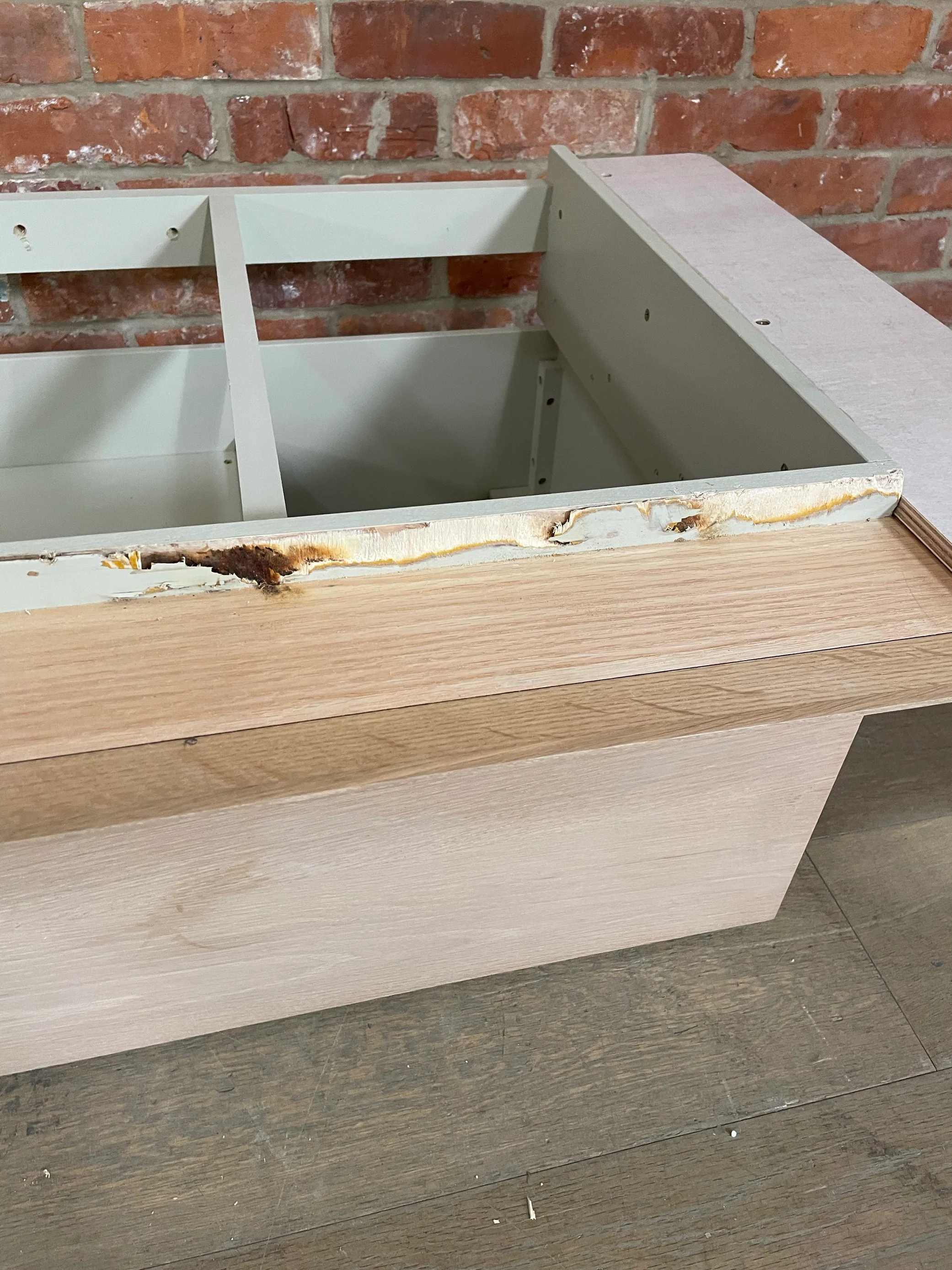 Buckland Cooker Hood- Limestone & Oak - Image 6