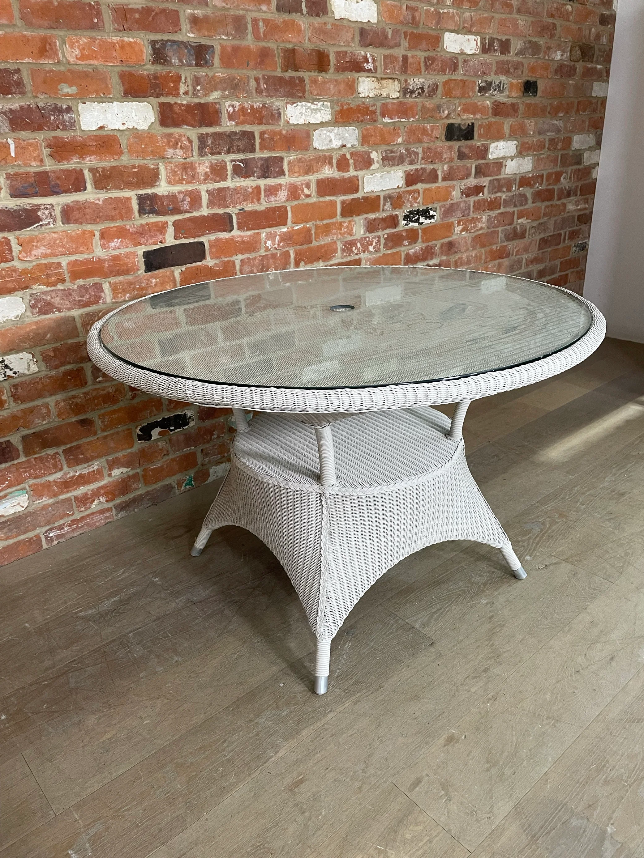 Chatto 4 Seater Table- Lily - Image 3