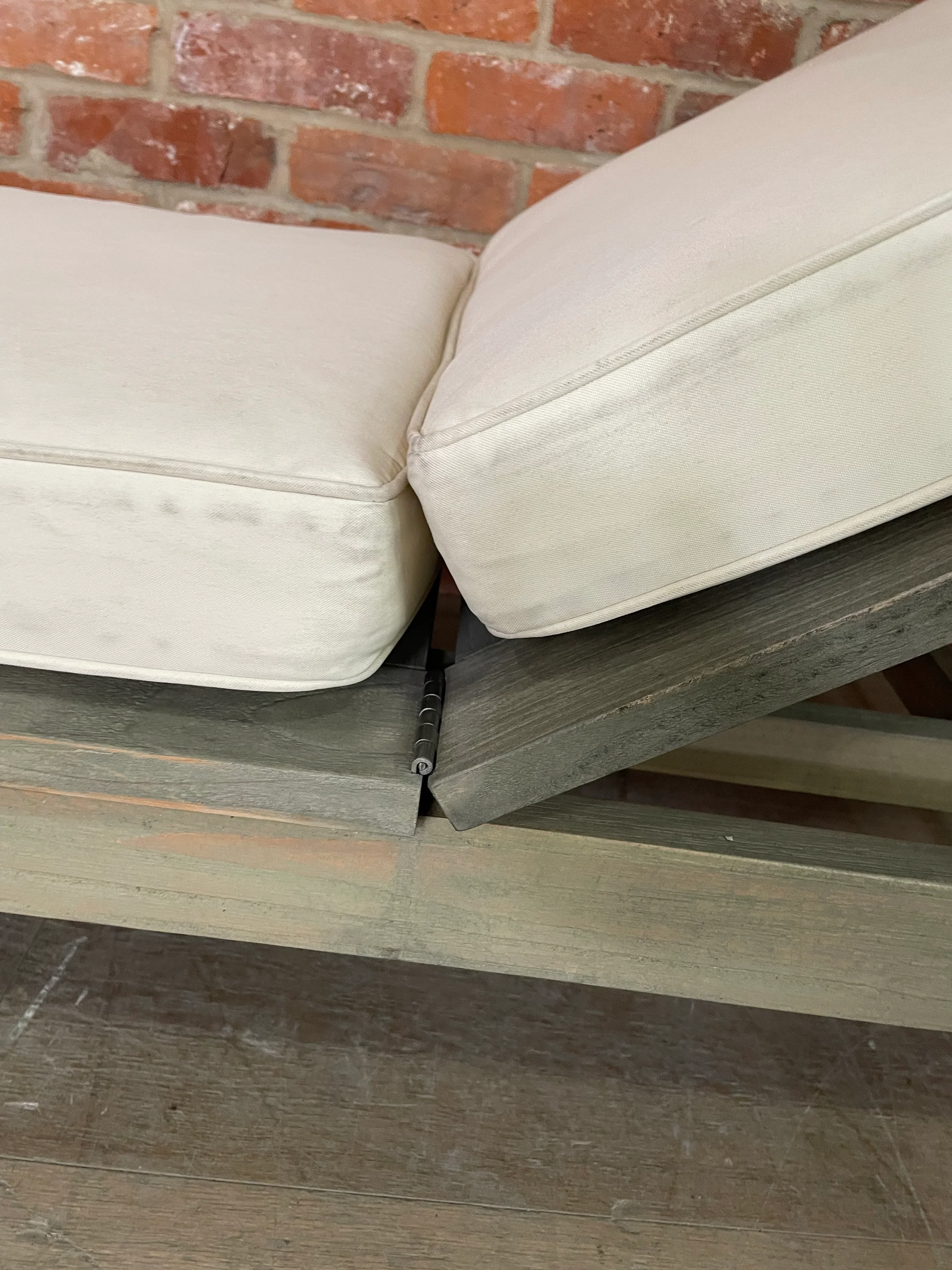 Harmondsworth Sunlounger with Natural Cushion - Image 6