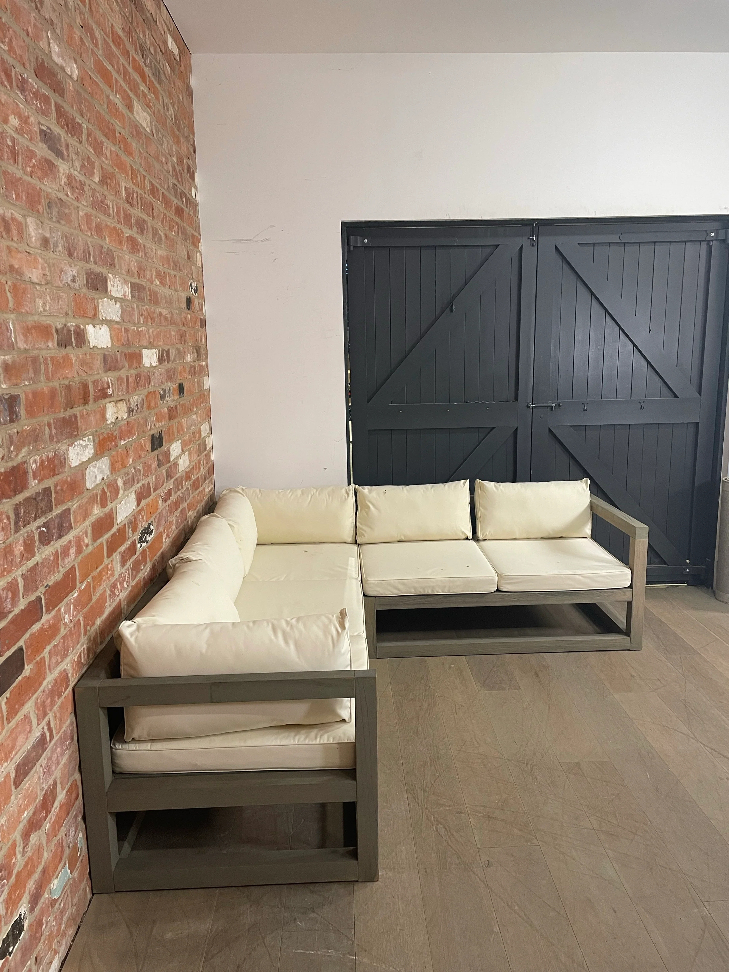 Pembrey Corner Sofa 5 Seater Set with Natural Cushions - Image 4