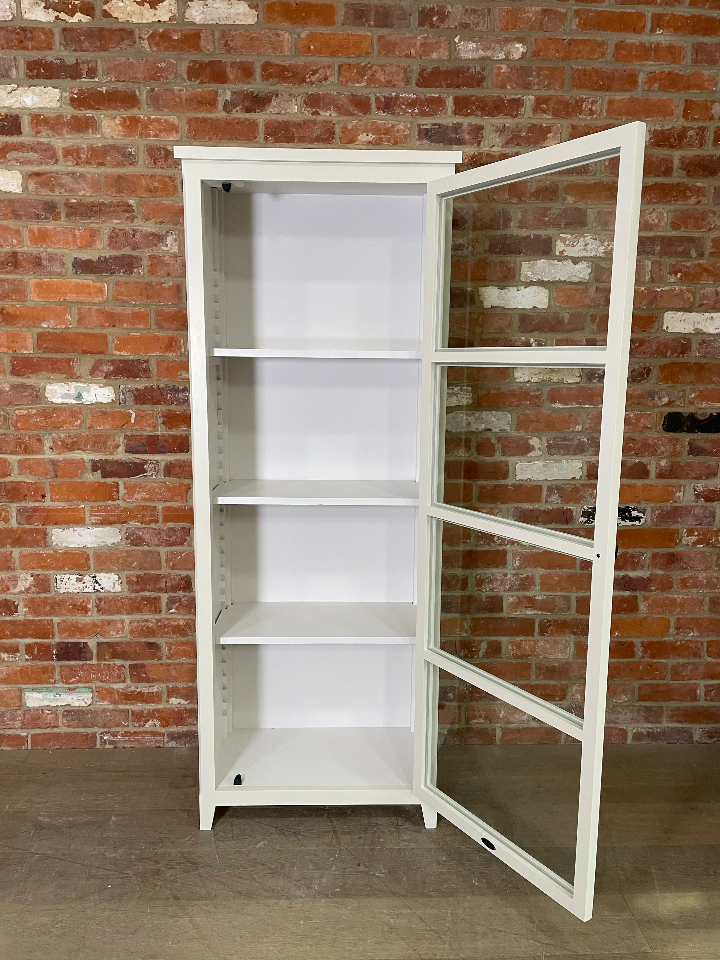 Shepton Glazed Cabinet - Lily - Right Opening - Image 3