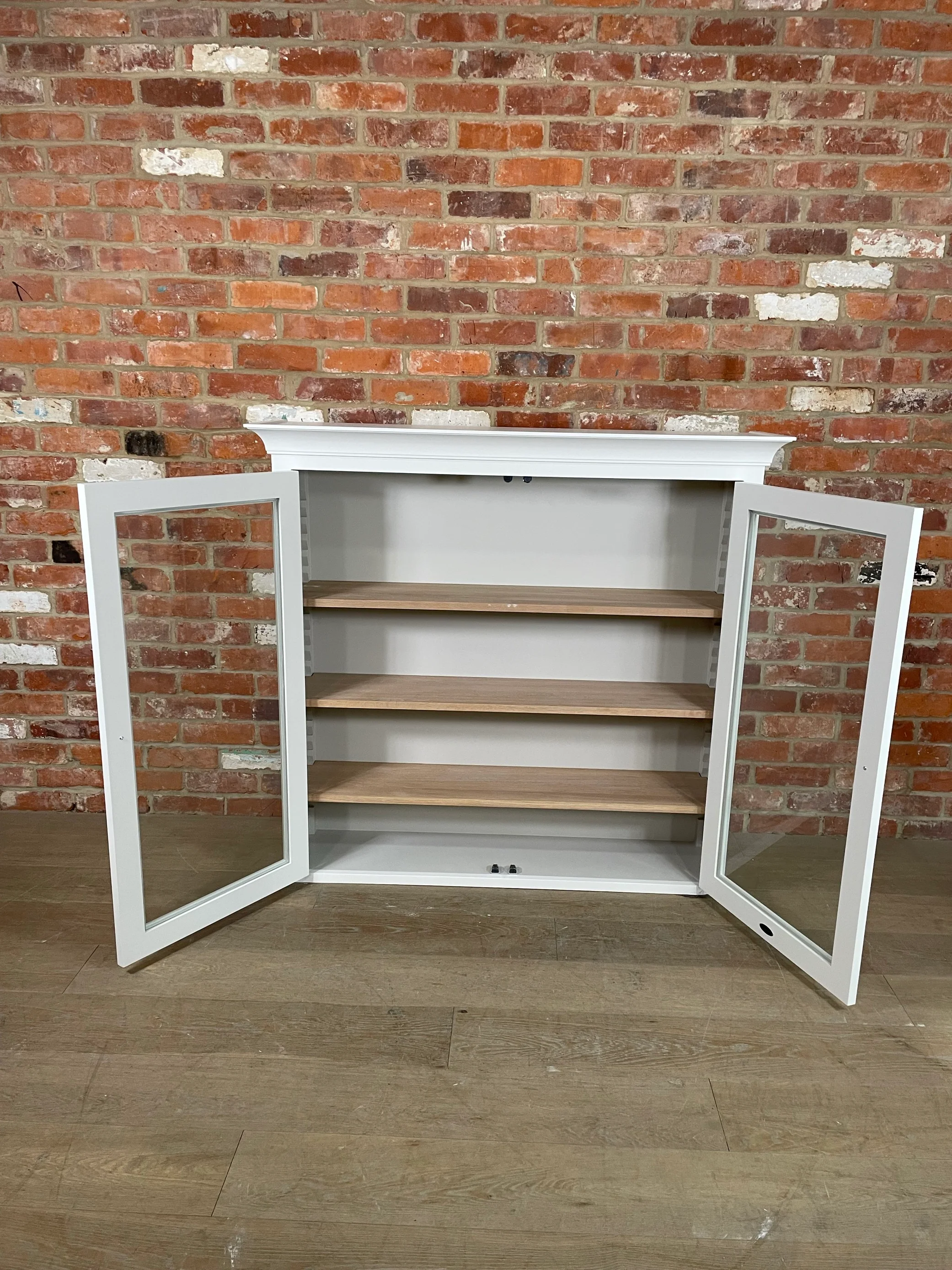 Suffolk 4ft Contemporary Glazed Dresser Top ONLY - Silver Birch - Image 3