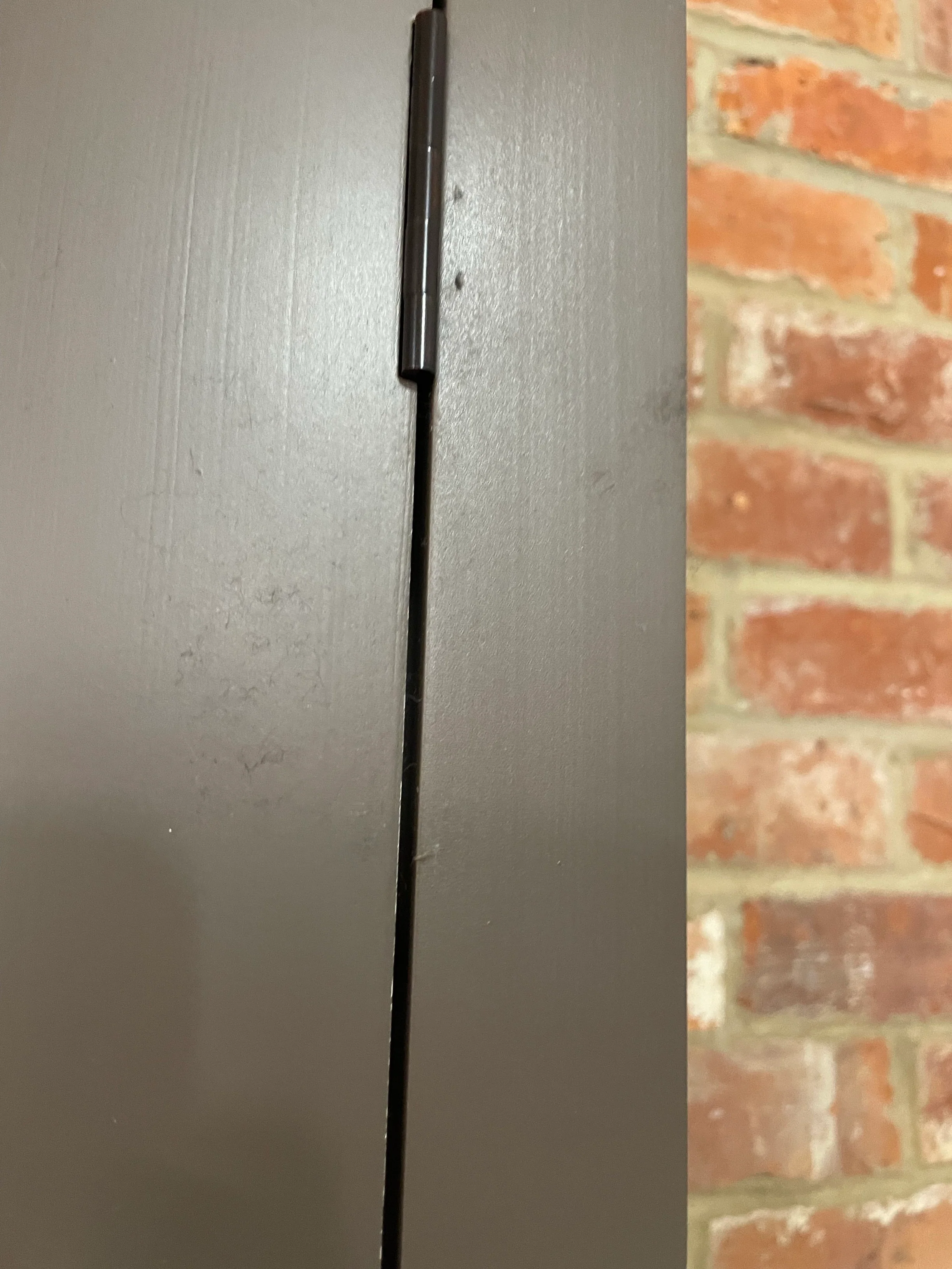 Suffolk 5ft Contemporary Glazed Dresser - Saddle - Image 6