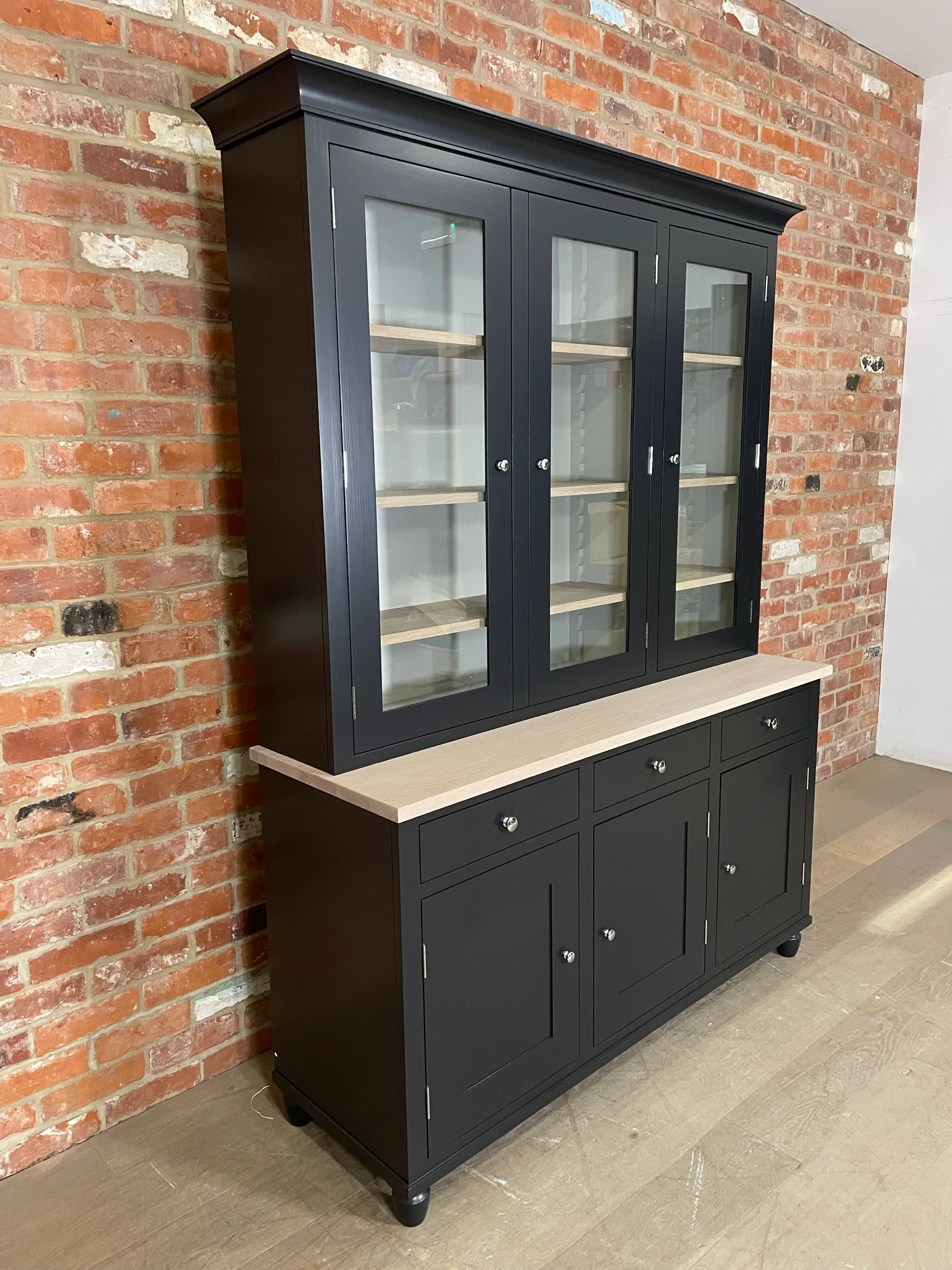 Suffolk 5ft Contemporary Glazed Dresser - Warm Black Exterior & Driftwood Interior- No Lighting - Image 6